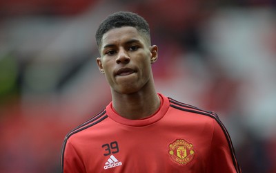 浩瀚电竞精华-乌克兰队踢法太保守遭诟病