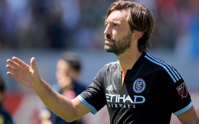 浩瀚电竞快讯-于帕梅卡诺这身高争顶无敌